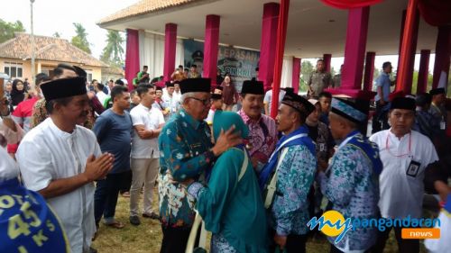 Sebanyak 410 Jemaah Calon Haji asal l Kabupaten Pangandaran di Berangkatkan